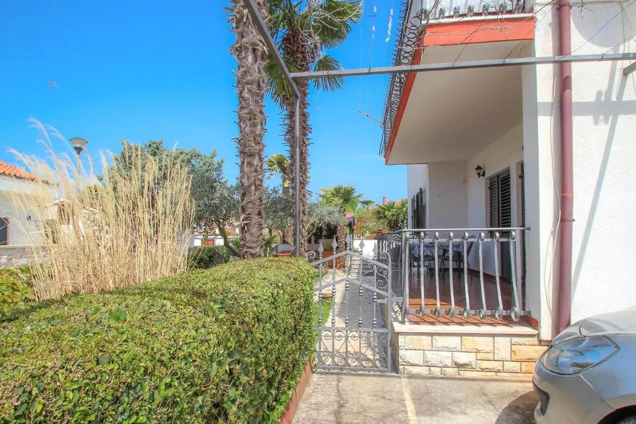 Boris One Apartment Novigrad